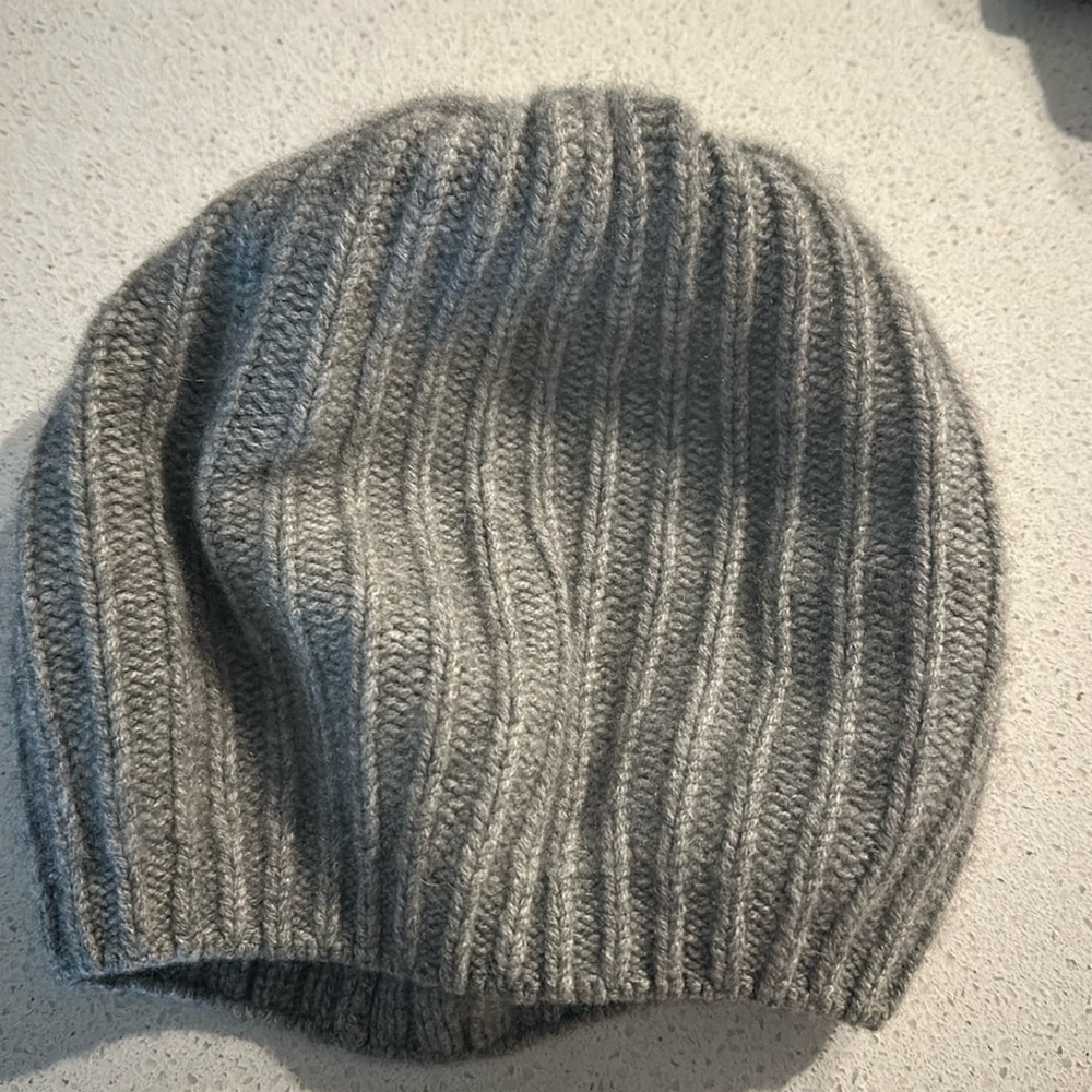 Henri Bendel 100% Cashmere Grey Hat